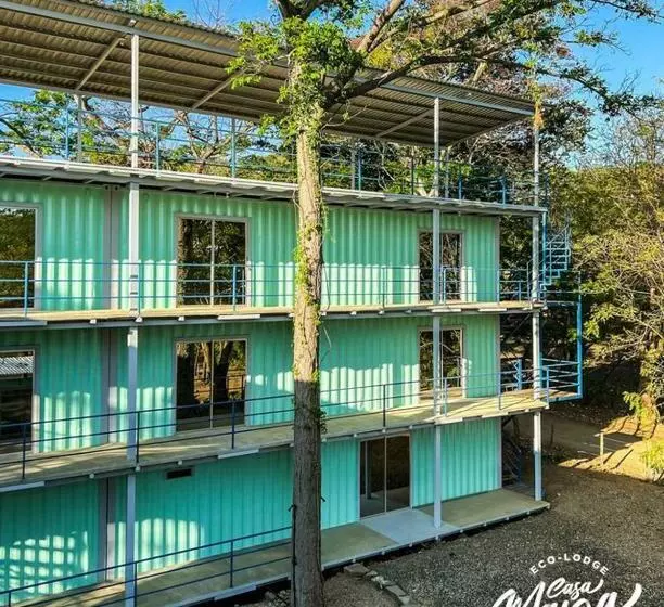Retkeilymaja Casa Maya Eco Lodge Surf Retreat Seconds From The Beach