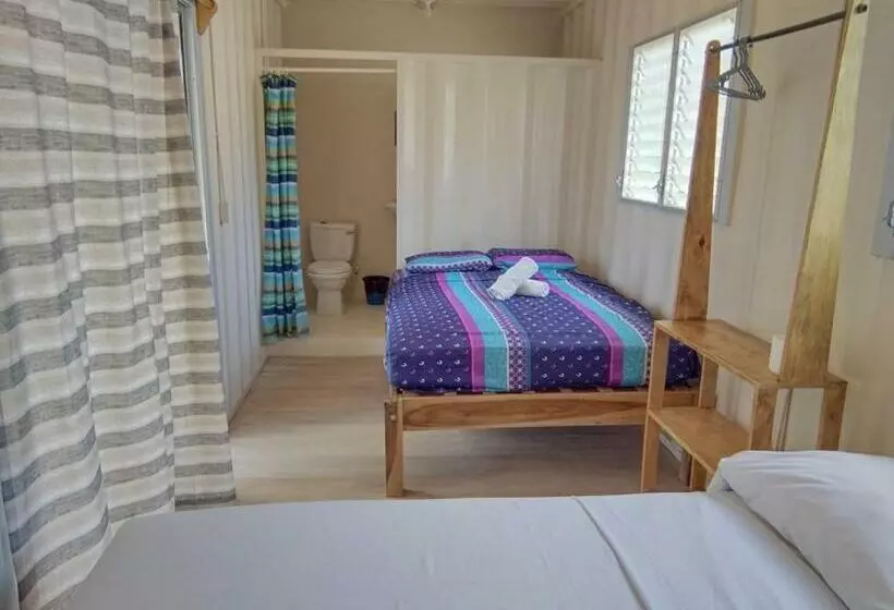 Retkeilymaja Casa Maya Eco Lodge Surf Retreat Seconds From The Beach