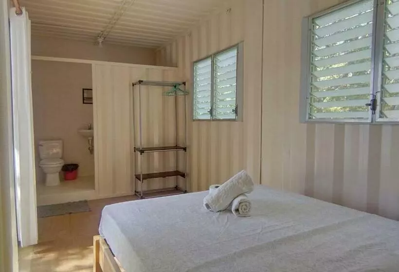 Retkeilymaja Casa Maya Eco Lodge Surf Retreat Seconds From The Beach