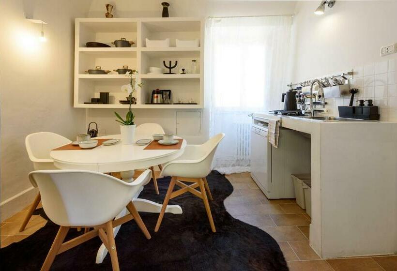 Appartamento Studio E Design In Centro Storico Sulmona