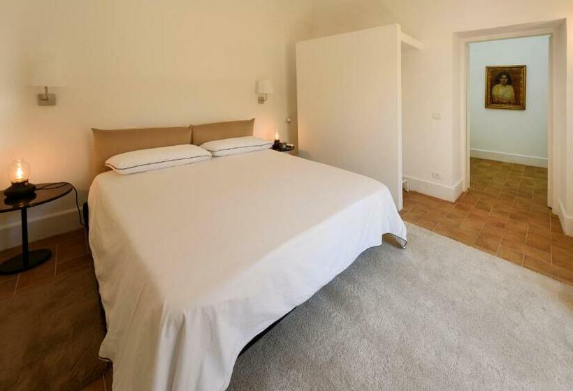 Appartamento Studio E Design In Centro Storico Sulmona