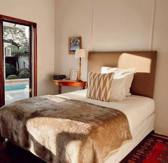 Aamiaismajoitus (B&B) Ebony Moon