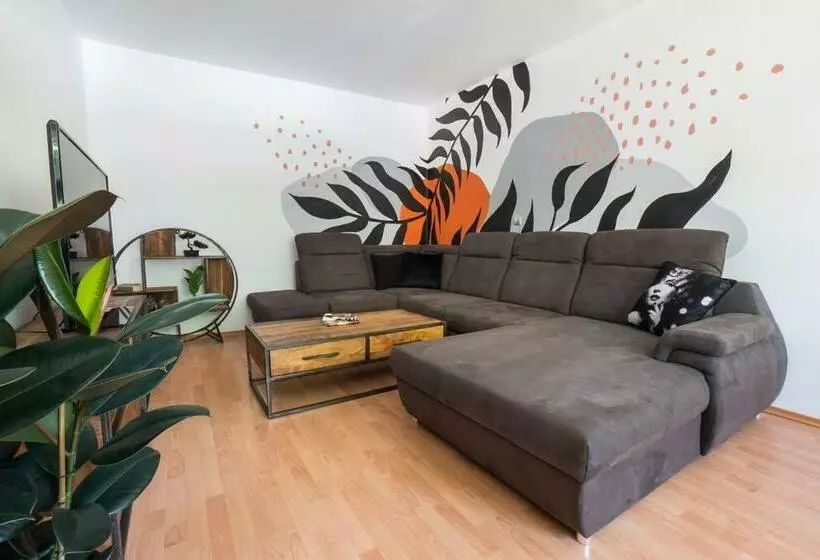 Excellent Large Lux Apartment Central Martin