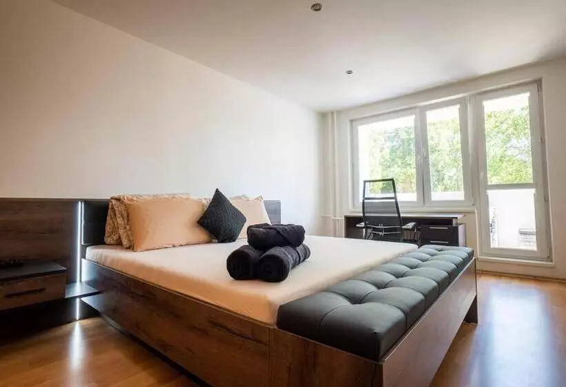 Excellent Large Lux Apartment Central Martin