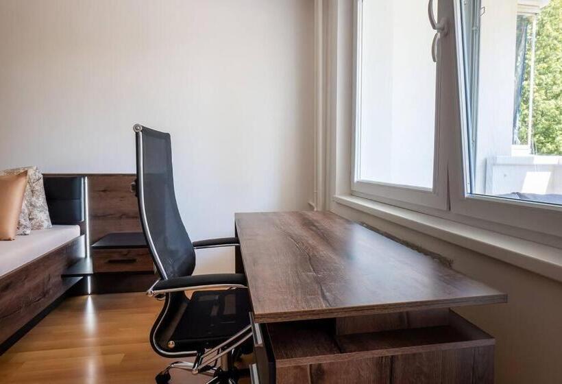 Excellent Large Lux Apartment Central Martin