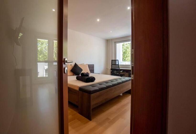 Excellent Large Lux Apartment Central Martin