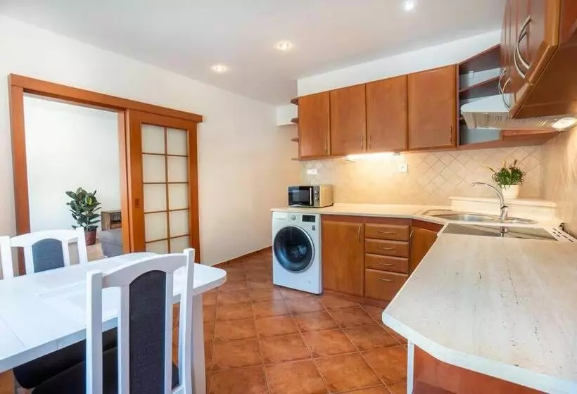 Excellent Large Lux Apartment Central Martin