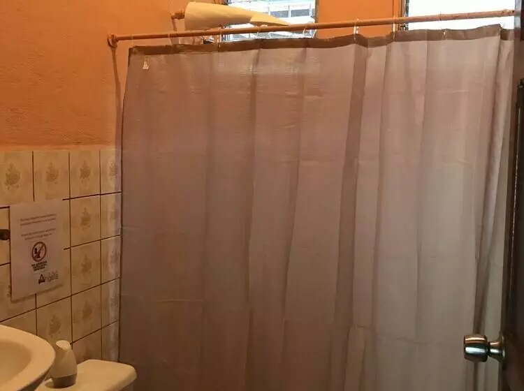 Hotelli Casa Angela   Hostel