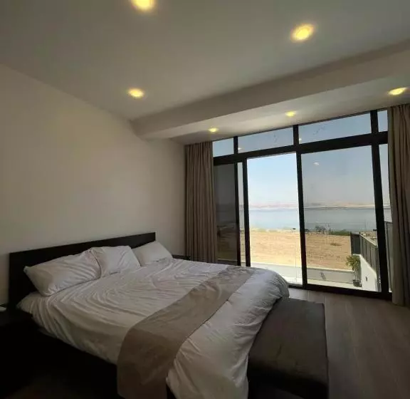 هتل Follow Sea Villa