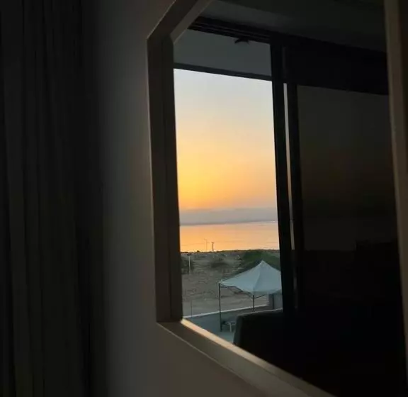 هتل Follow Sea Villa