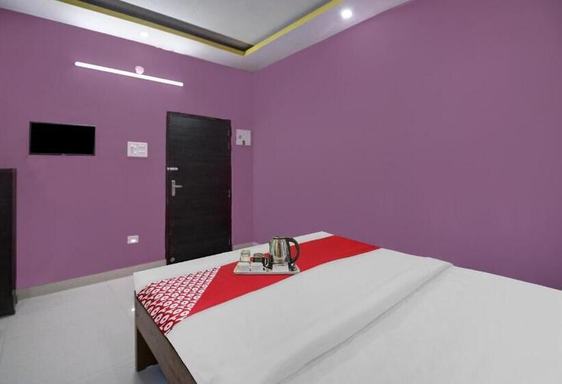 Hotel Oyo 92194 Airport Homestay