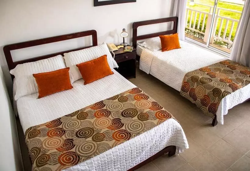 هتل Resort Villa Del Sol