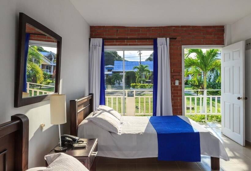 هتل Resort Villa Del Sol