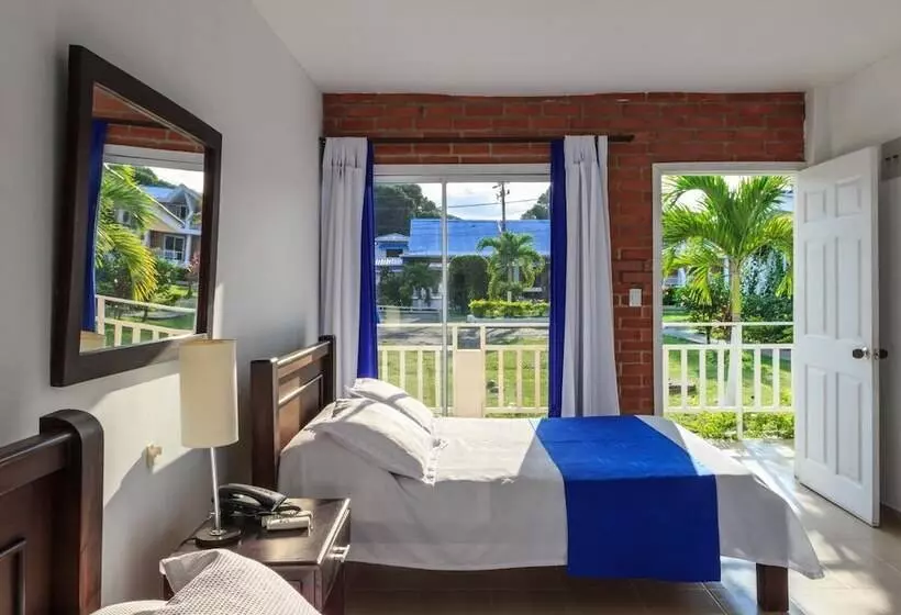 هتل Resort Villa Del Sol