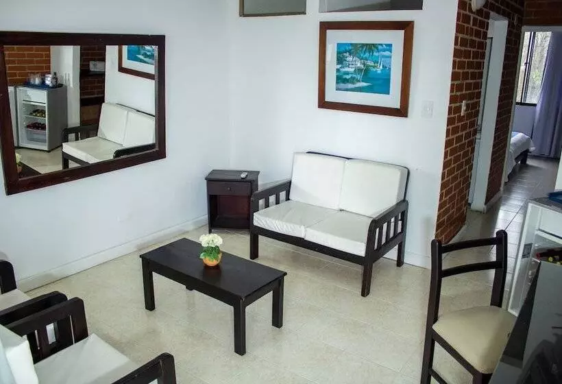 هتل Resort Villa Del Sol