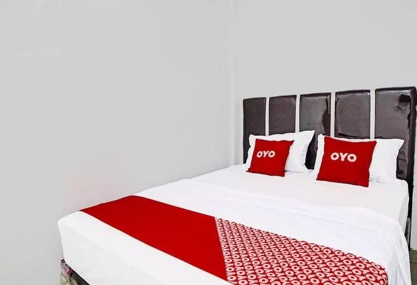 Hotelli Spot On 91509 Unggul Kost