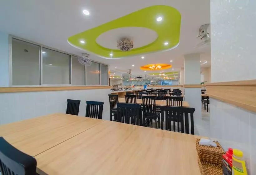 هتل Starlight Nha Trang