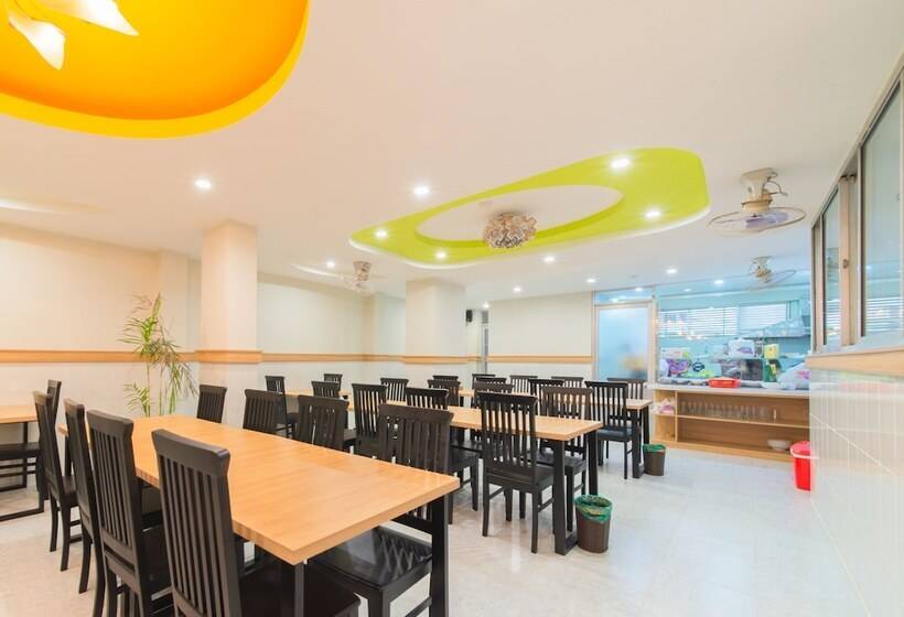 هتل Starlight Nha Trang