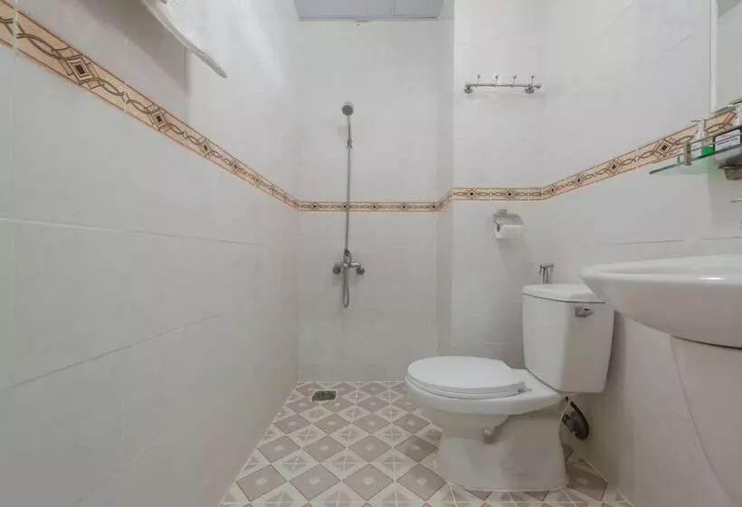 هتل Starlight Nha Trang