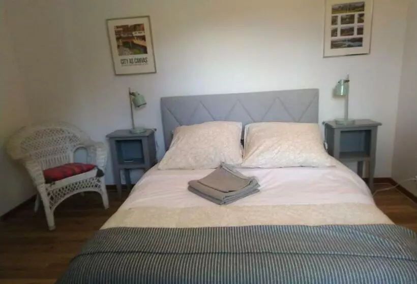 Majatalo La Tour De L Ange