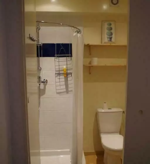 Majatalo La Tour De L Ange