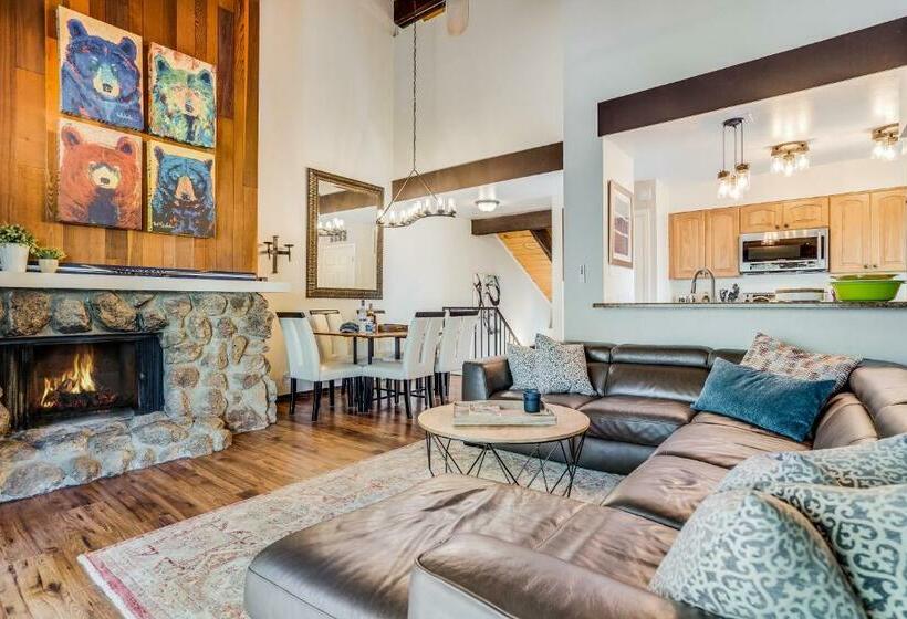 Pinegrove By Avantstay Beautiful Villas Condo Just Outside Tahoe City