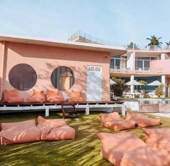 Hotelli Belika Beach Club