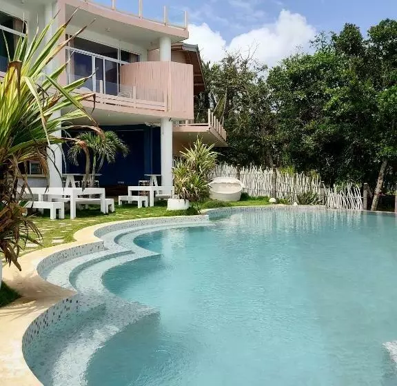 Hotelli Belika Beach Club