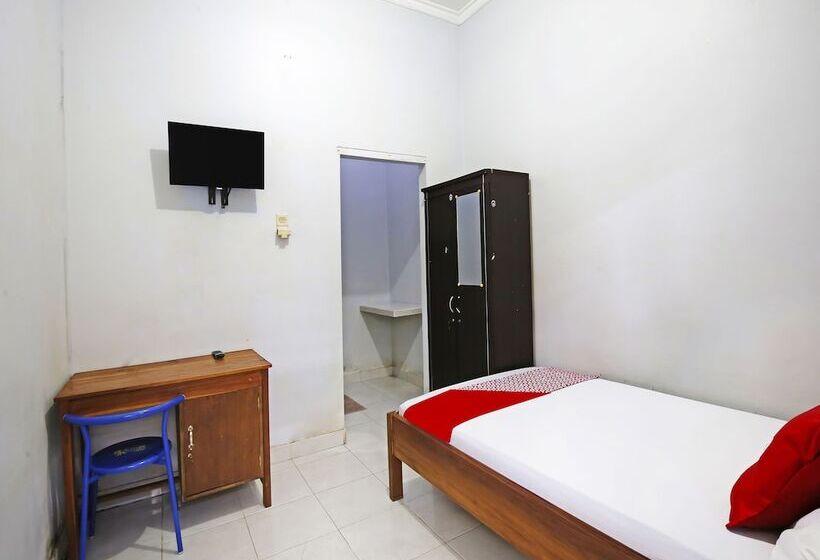 فندق Collection O 91449 Griya Ampenan Residence