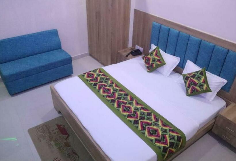 בית מלון כפרי Devraj