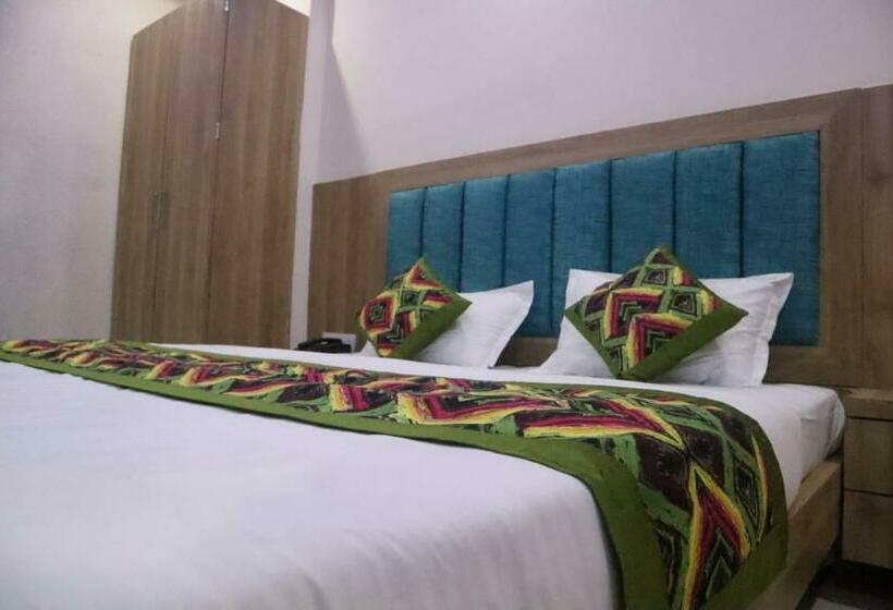 בית מלון כפרי Devraj