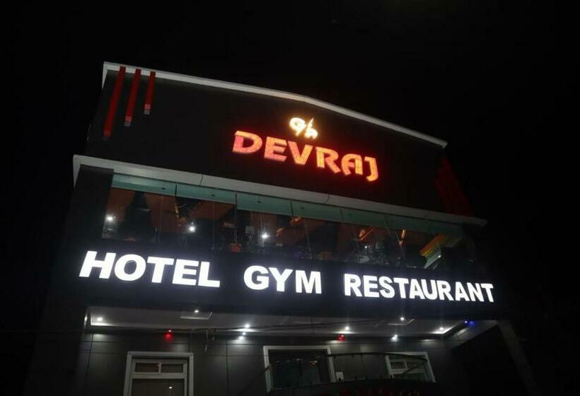 בית מלון כפרי Devraj