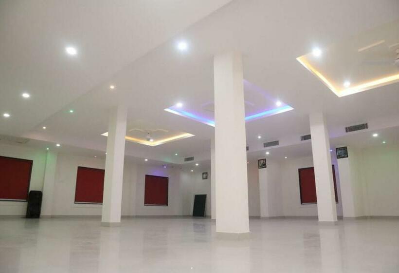 בית מלון כפרי Devraj