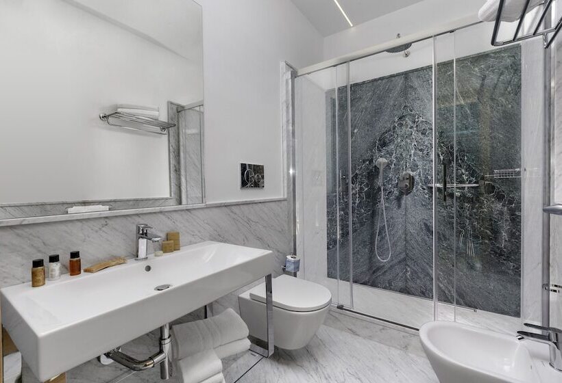 פנסיון Yourhome   Maison Iovino Luxury Rooms