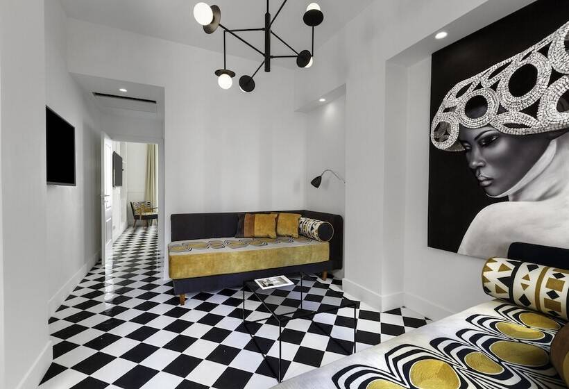 פנסיון Yourhome   Maison Iovino Luxury Rooms