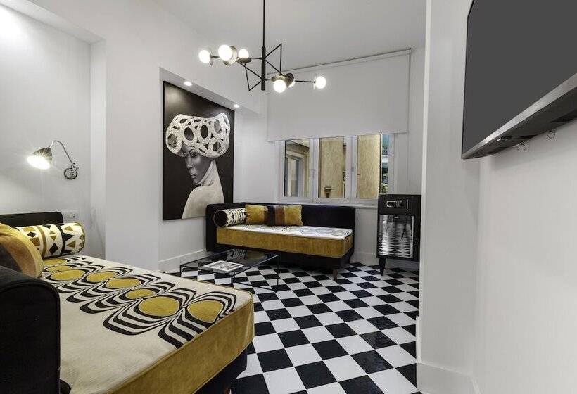 פנסיון Yourhome   Maison Iovino Luxury Rooms