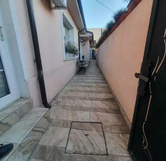 Pensió Solaria House