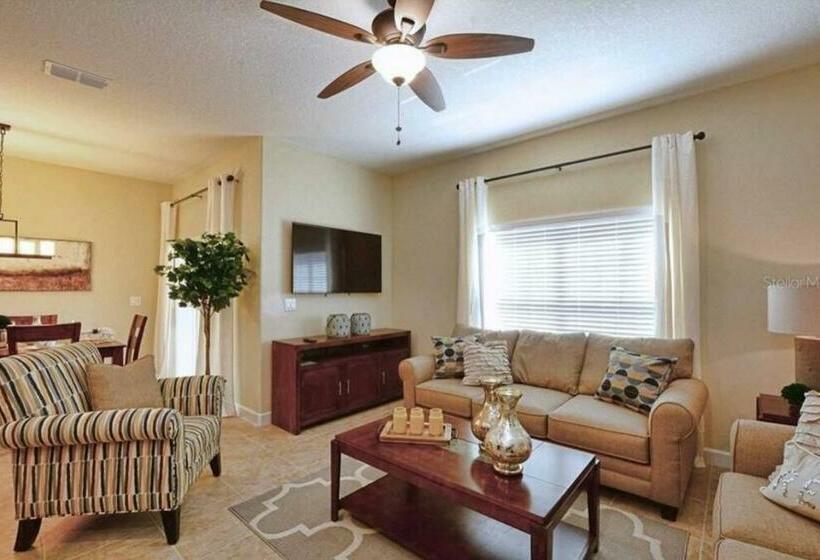 Lovely 6 Br Private Vacation Home