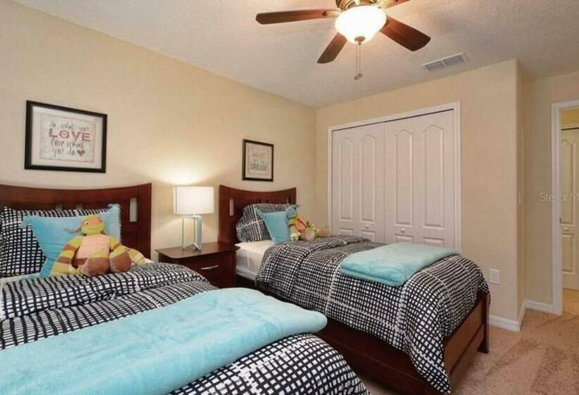 Lovely 6 Br Private Vacation Home