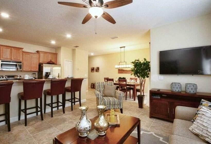 Lovely 6 Br Private Vacation Home