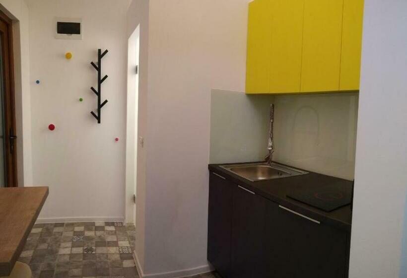 Art Studio Apartment