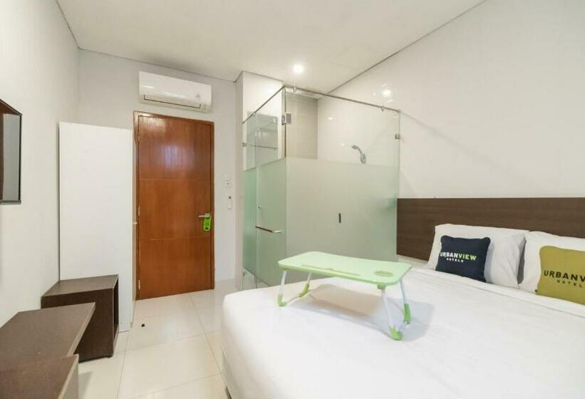 Urbanview Hotel Casa Kota Mangga Besar