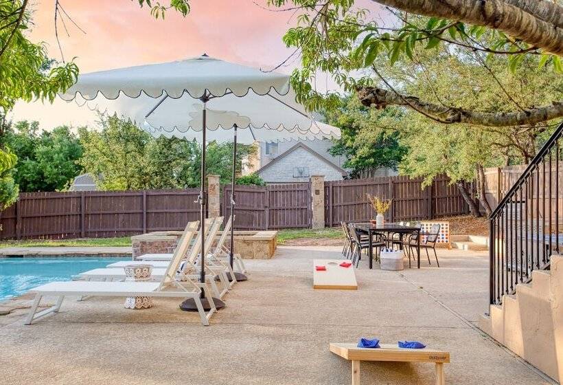 Hudson By Avantstay Magnificent Home W/ Beautiful Views, Multiple Living Areas, Pool & Games!