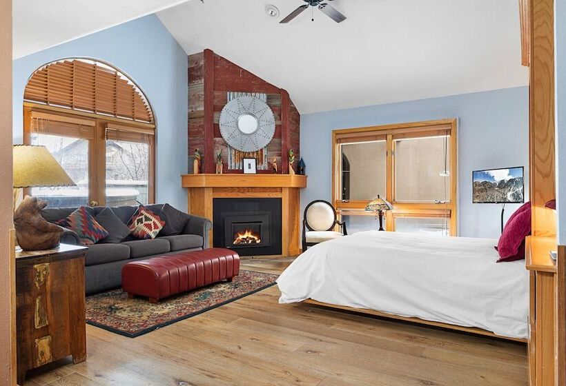 Le Chamonix B By Avantstay Located In Mountain Village, Close To Golf Course & Skiing