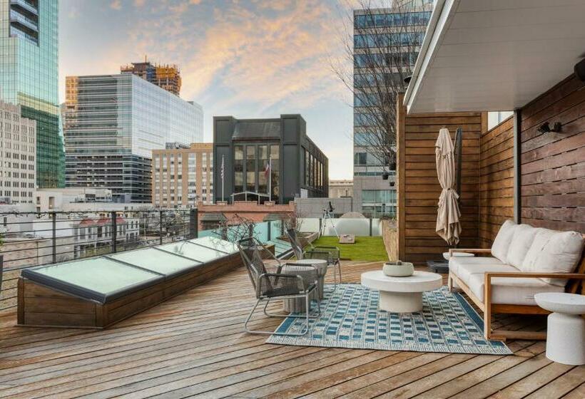 Paramount Place By Avantstay 4 Story Apartment In Heart Of Austin W Movie Theatre