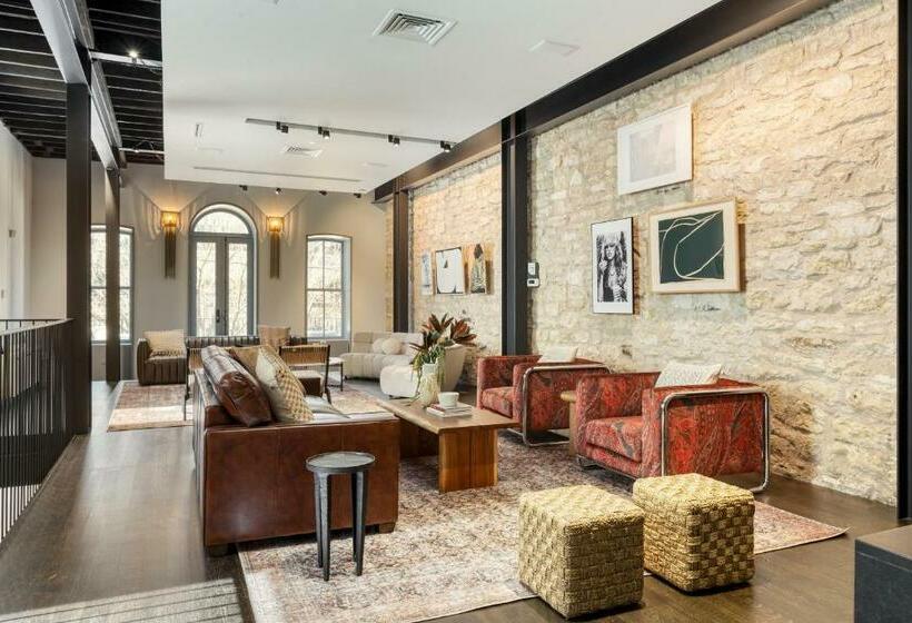 Paramount Place By Avantstay 4 Story Apartment In Heart Of Austin W Movie Theatre