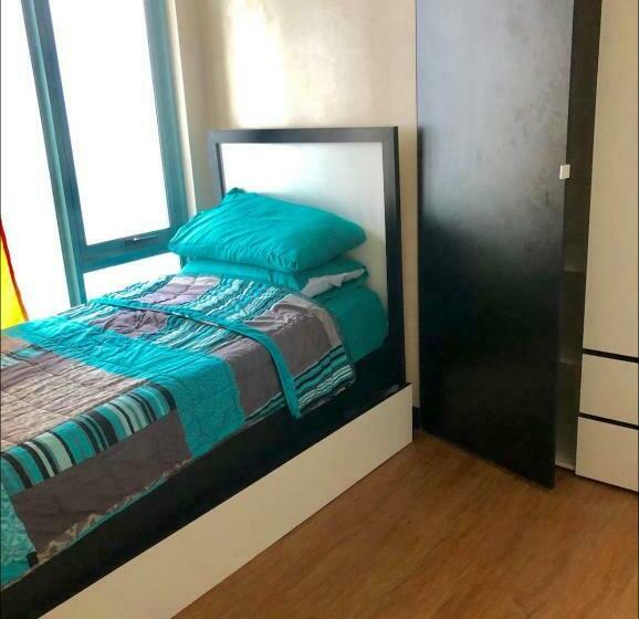 2br Near Business District Tivoli