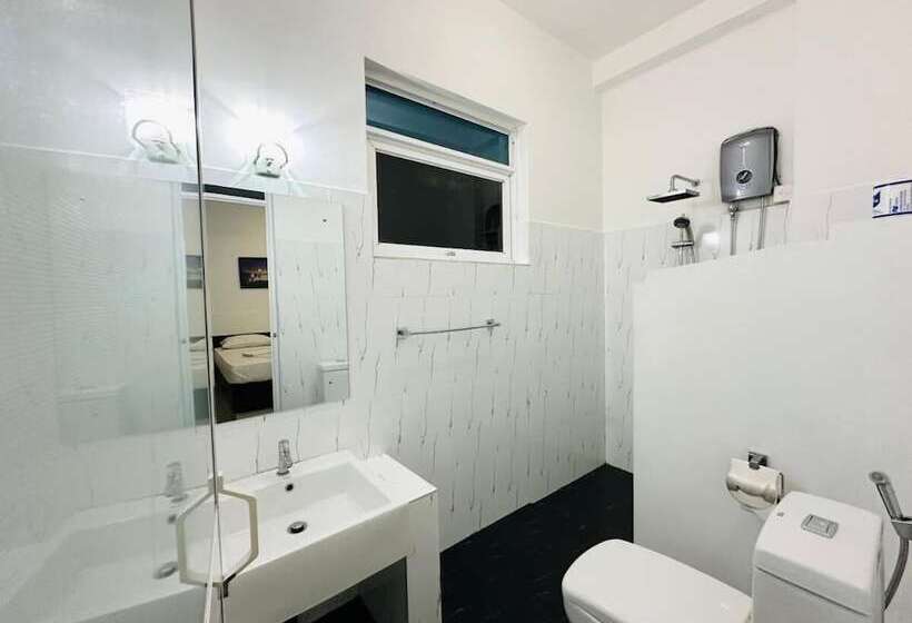 تختخواب و صبحانه Jungle Fence