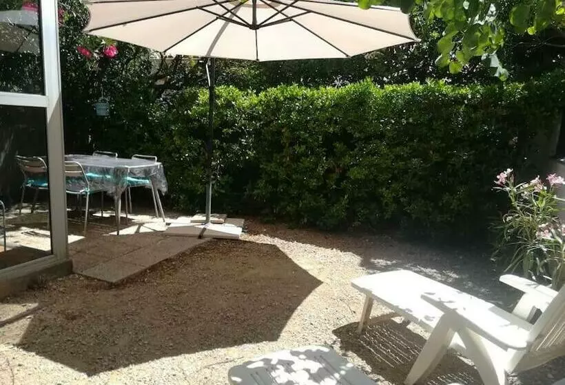 Gîte Des Tamarins à Saint Pierre La Mer