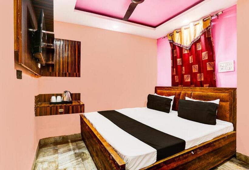 هتل Oyo 90267  Apollo